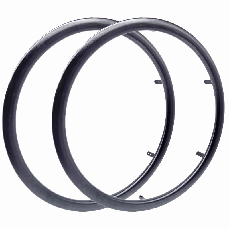 A Pair of 24inch Sports Wheelc - огляд і ціна Cocktail Shaker Set